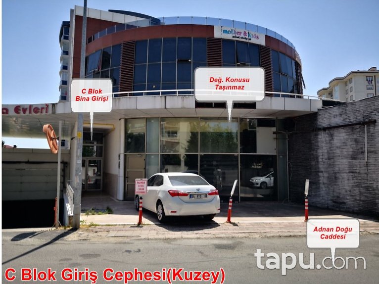 Çorlu Palmiye Evleri'nde Cadde Cepheli 545 m2 Dükkan
