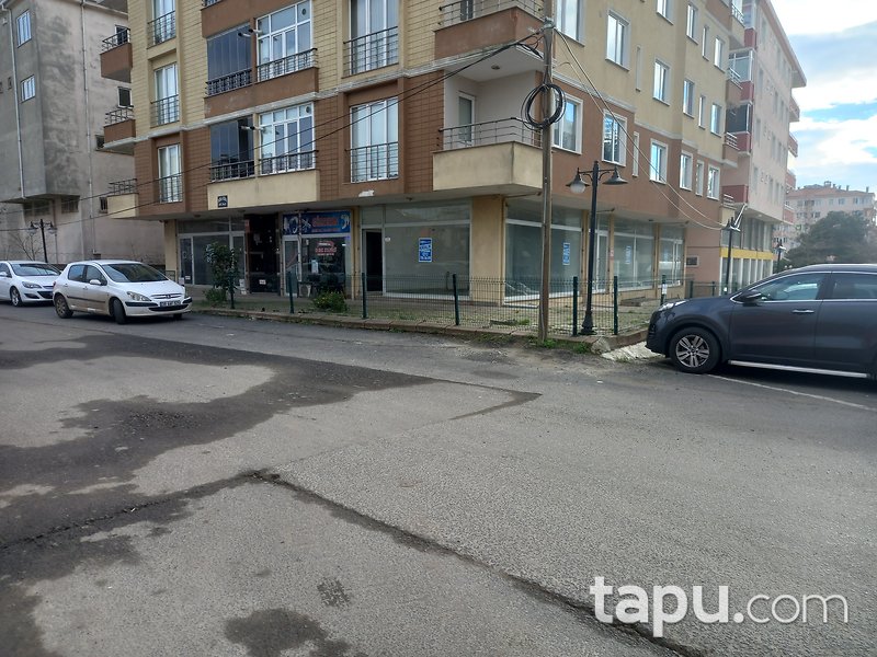 KİRALIK- Çorlu’da Kiralık Depolu Köşe Dükkan