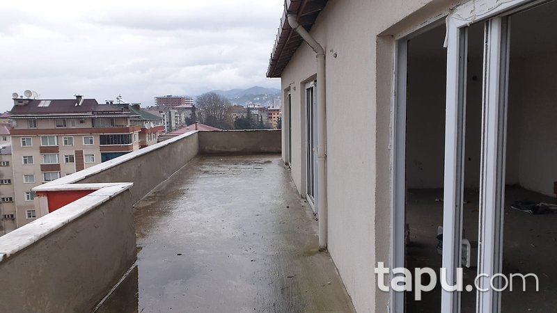Rize Ardeşen Fırtına Mahallesi'nde Natamam 6+2 Dubleks Mesken