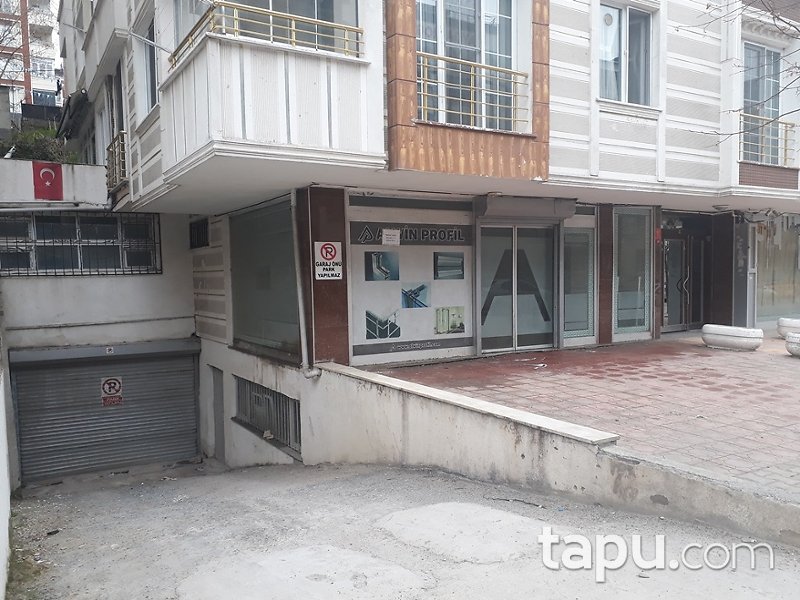İstanbul Beylikdüzü Yakuplu Mahallesi'nde 162 m2 Dükkan