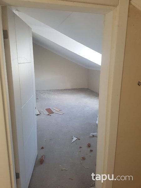 Kocaeli Körfez Güney Mahallesi'nde 5+1 167 m2 Dubleks Daire