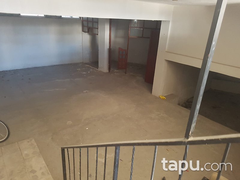 Kocaeli Körfez Kuzey Mahallesi'nde 153 m2 Depolu Dükkan