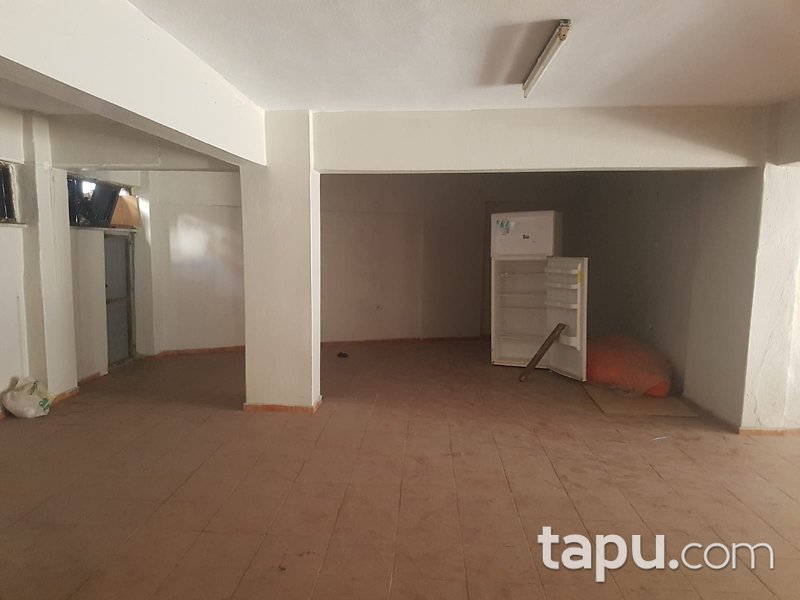 Kocaeli Körfez Kuzey Mahallesi'nde 153 m2 Depolu Dükkan