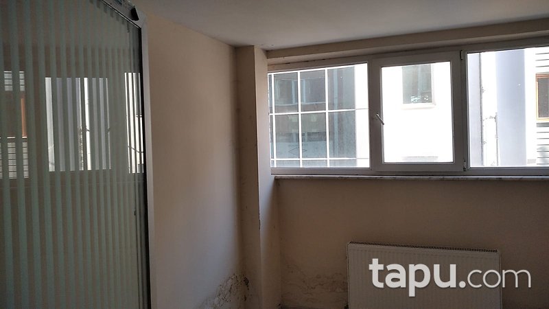Zonguldak Çaycuma'da Yakıcı İş Merkezi İçinde 18 m2 Ofis