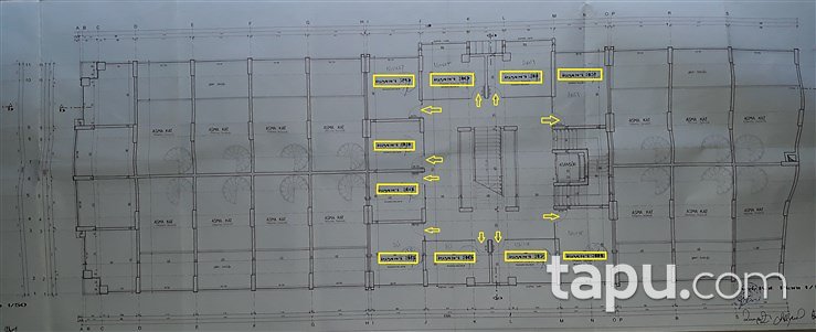 Zonguldak İstiklal Caddesi'nde Yakıcı İş Merkezi İçinde 25 m Ofis