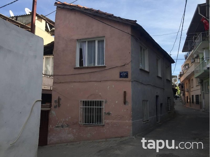 Bornova Serintepe Mahallesi'nde 143 m2 Hisseli Müstakil Ev