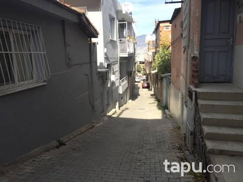 Bornova Serintepe Mahallesi'nde 143 m2 Hisseli Müstakil Ev