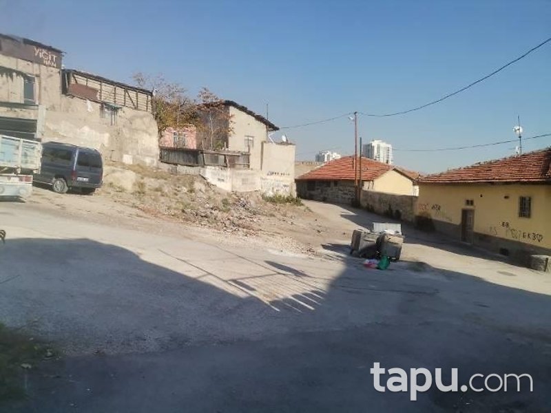 Altındağ'da Tek Katlı Hisseli Bina ve Arsası