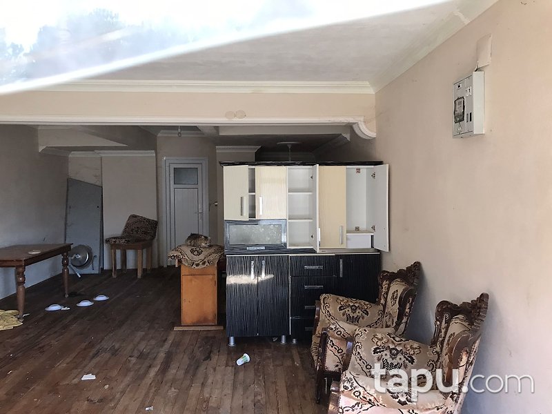 Sakarya Karasu Aziziye Mahallesi'nde 50 m2 İskanlı Dükkan