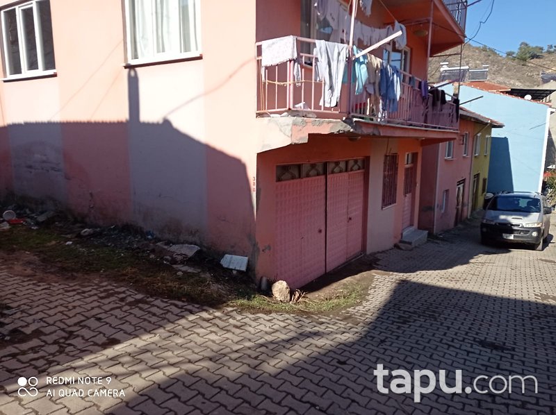 Bilecik Söğüt Çaltı Mahallesi'nde 326 m2 2 Katlı Bina
