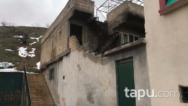 Gaziantep Mehmet Yalçın Nane Caddesi'nde Hisseli Avlulu Müstakil Ev