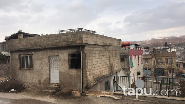 Gaziantep Mehmet Yalçın Nane Caddesi'nde Hisseli Avlulu Müstakil Ev