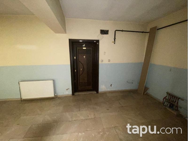 Van İpekyolu'nda Cadde Üzerinde 2+1 Daire