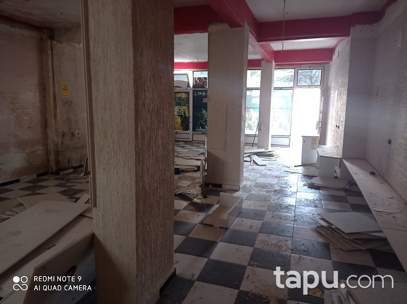 Bilecik Osmaneli İnönü Mahallesi'nde 5 Katlı Bina ve Arsası
