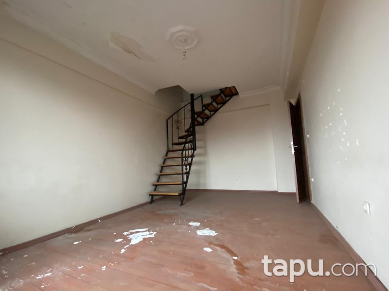 İstanbul Bağcılar Mahmutbey Mahallesi'nde 3+1 120 m2 Dubleks Daire