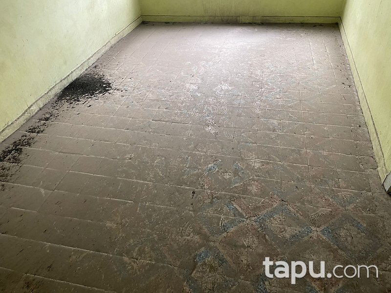 Siirt Merkezde Ana Caddeye Yakın 100 m2 Ara Kat Daire