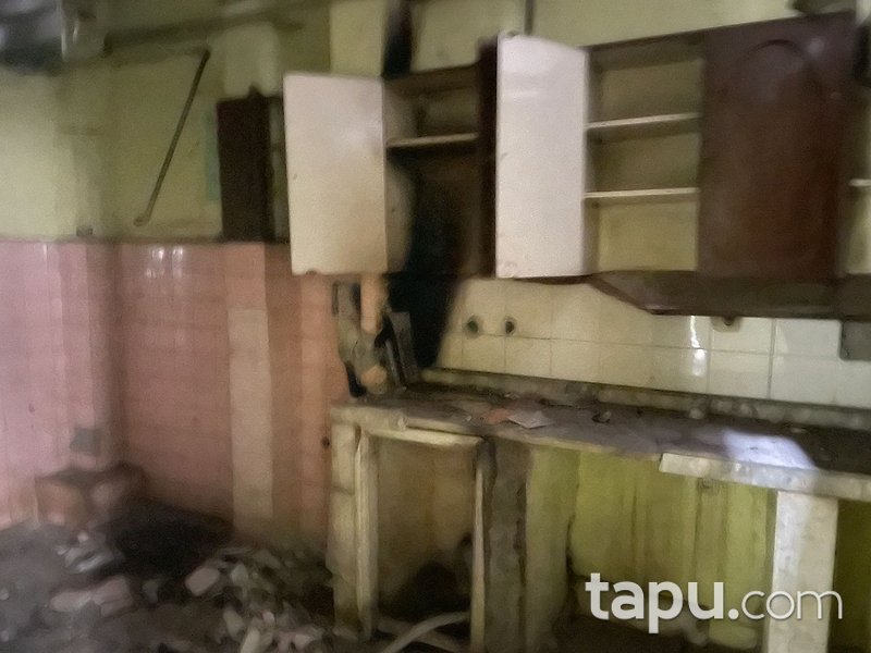 Siirt Merkezde Ana Caddeye Yakın 100 m2 Ara Kat Daire