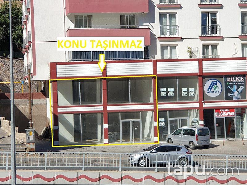 Adnan Menderes Bulvarı Akkent Konutları'nda 413 m2 Dükkan
