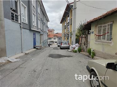 Kütahya Merkezde Cadde Yakın Ara Kat Daire