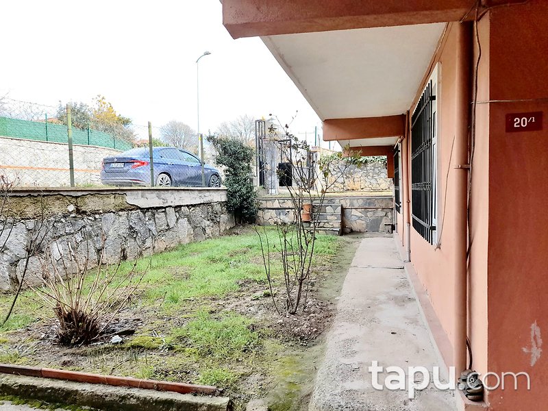 Beykoz Çiftlik'te 425 m2 Arsa Üzerinde Müstakil Bahçeli Bina