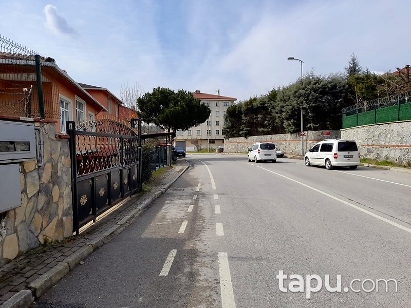 Beykoz Çiftlik'te 425 m2 Arsa Üzerinde Müstakil Bahçeli Bina