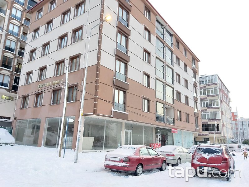 Tekirdağ Çerkezköy Kızılpınar Mahallesi'nde 260 m2 Depolu Dükkan
