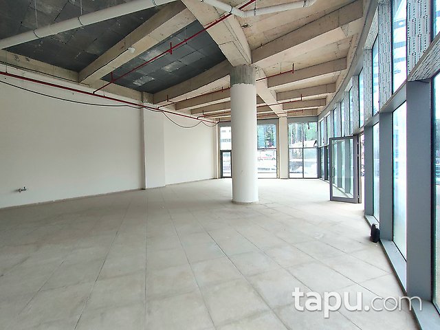 Pırlanta Göztepe Sitesi'nde Geniş Cepheli 173 m2 Dükkan