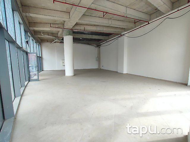 Pırlanta Göztepe Sitesi'nde Geniş Cepheli 173 m2 Dükkan