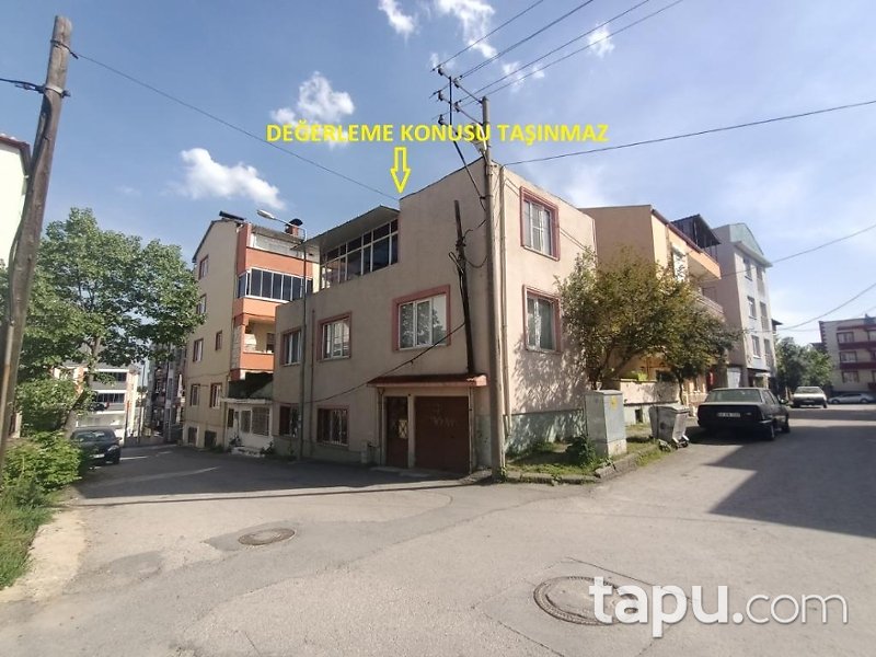 Balıkesir Karesi Toygar Mahallesi'nde Bina