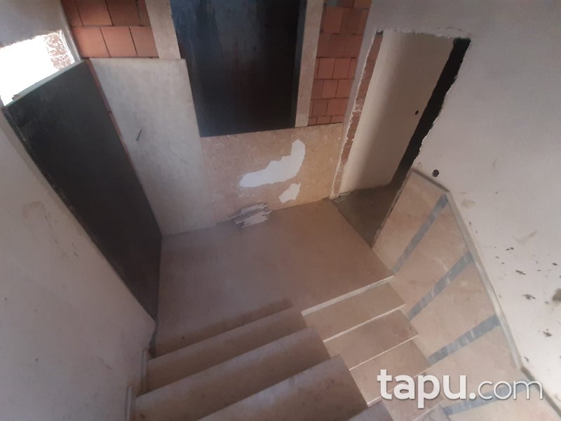 Balıkesir Edremit Tuzcumurat Mahallesi'nde 108 m2 Natamam Daire