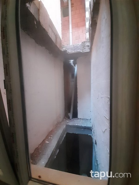 Balıkesir Edremit Tuzcumurat Mahallesi'nde 108 m2 Natamam Daire