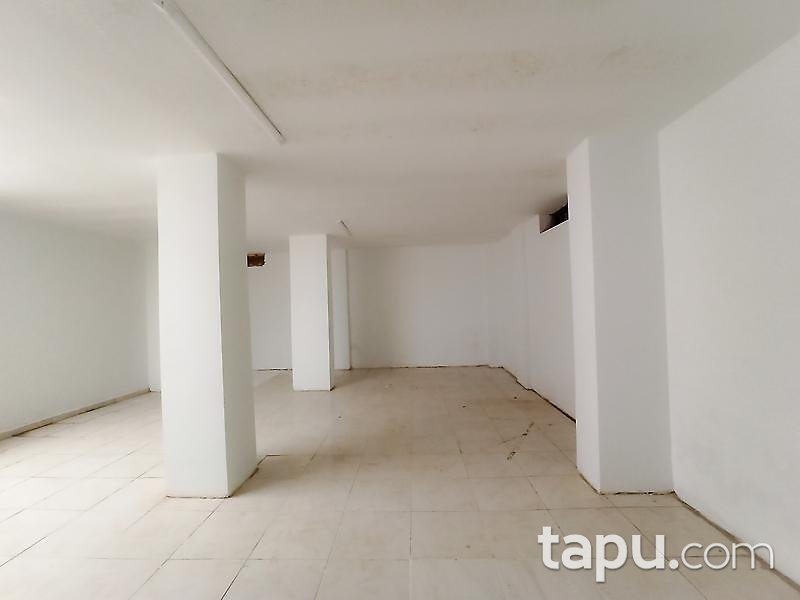 Sancaktepe'de Yakacık Caddesine Komşu 102 m2 Depolu Dükkan