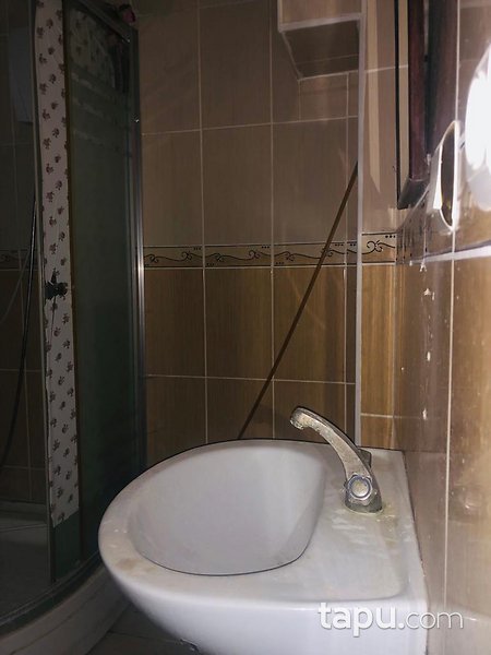 Erzurum Oltu Yasinhaşimoğlu Mahallesi'nde Site İçerisinde 3+1 Daire