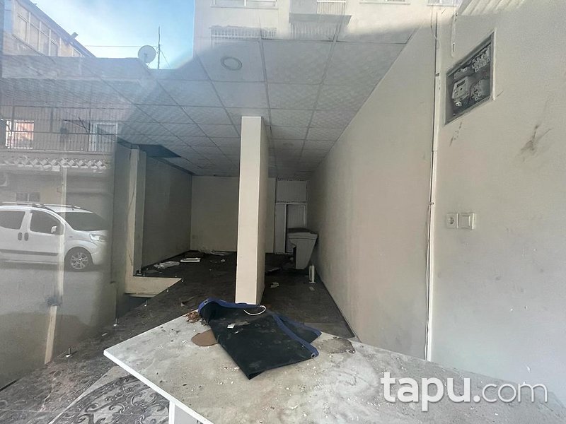 Mersin Akdeniz'de 535 m2 Depo ve Dükkan (304421)