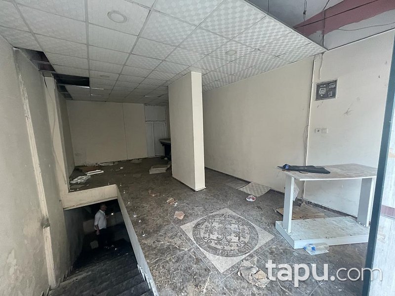 Mersin Akdeniz'de 535 m2 Depo ve Dükkan (304421)