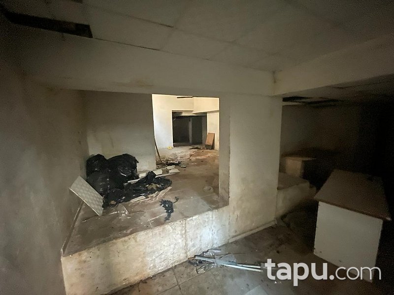 Mersin Akdeniz'de 535 m2 Depo ve Dükkan (304421)