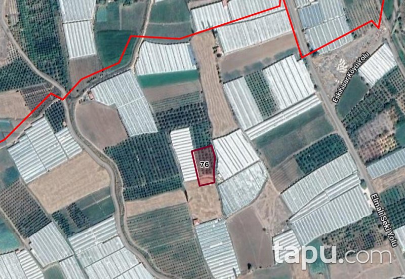 Elmalı'da Yola Yakın 2 Dönüm Tarla