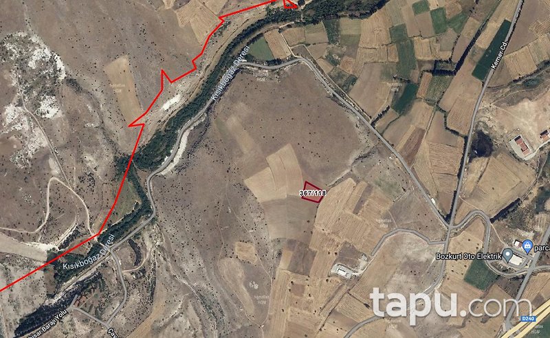 Kütahya Çavdarhisar'da 3.216 m2 Tarla
