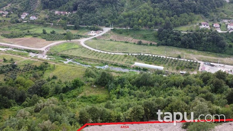 Gölcük Hisareyin'de 898 m2 Doğa Manzaralı Bağ