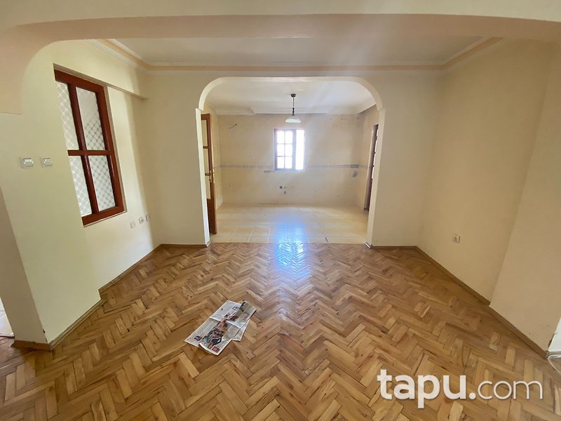 Akyurt Akkent Sitesi'nde Bahçe Kullanımlı 225 m2 Dubleks Daire