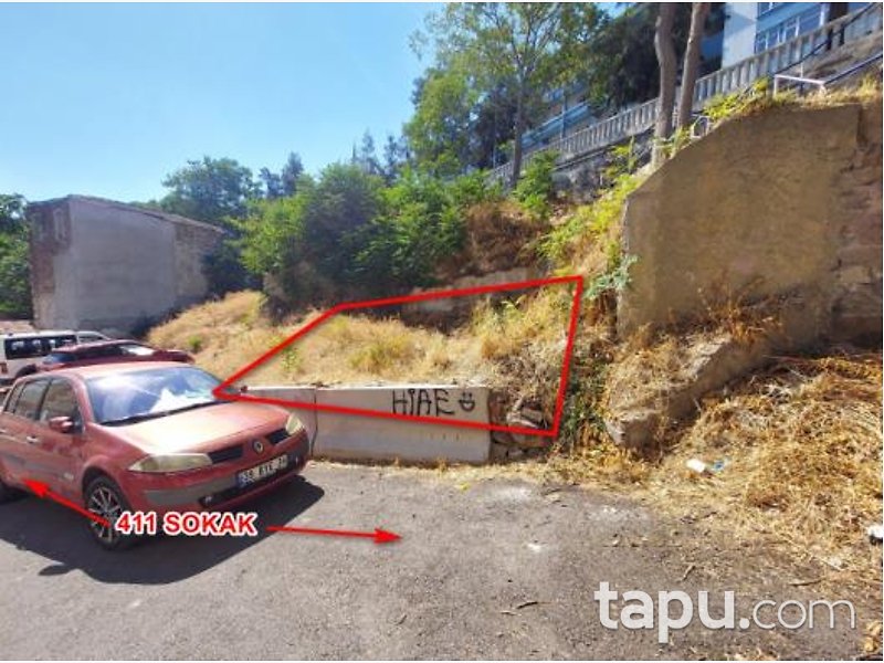Konak Fatih Mahallesi'nde 43 m2 İmarlı Arsa
