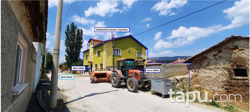 Tepebaşı Koyunlar Mahallesi'nde Avlulu Kagir Evler