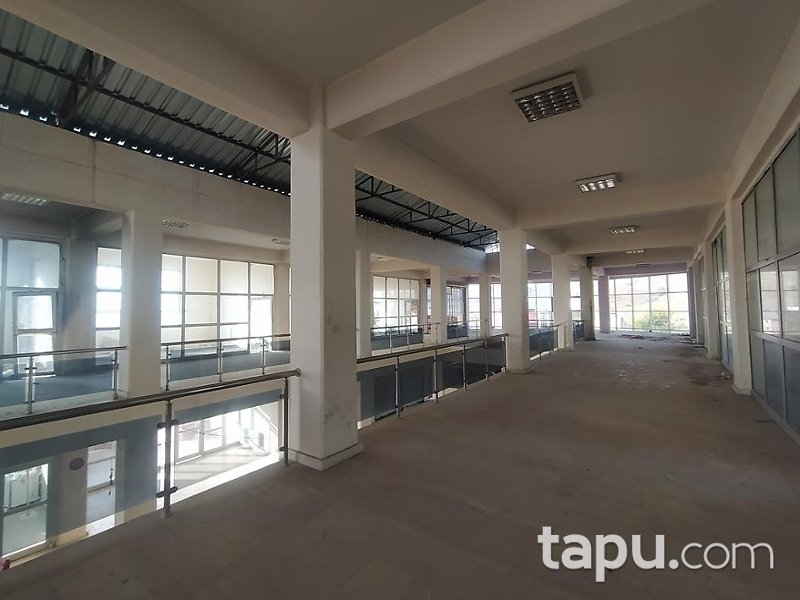 Kırşehir Kaman Toki İş Merkezi'nde 25 m2 Dükkan
