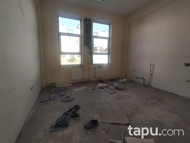 Kırşehir Kaman Toki İş Merkezi'nde 27 m2 Dükkan