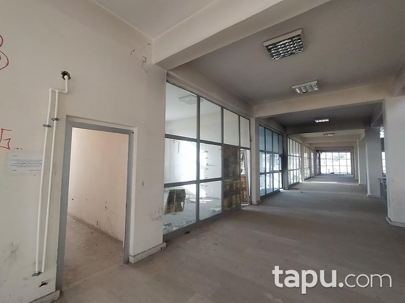 Kırşehir Kaman Toki İş Merkezi'nde 26 m2 Dükkan