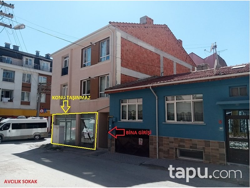 Tepebaşı Şirintepe Mahallesi'nde 302 m2 Depolu Dükkan