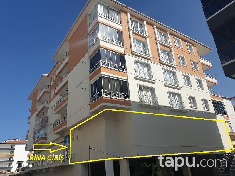 Sincan 29 Ekim Mahallesi'nde 413 m2 İskanlı Depolu Dükkan