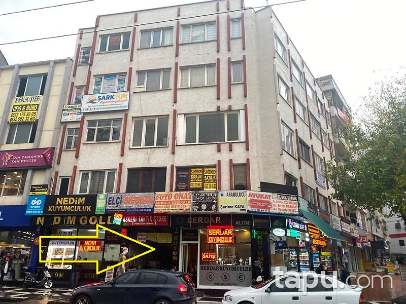 Haliliye Atatürk Mahallesi'nde 12 m2 Dükkan