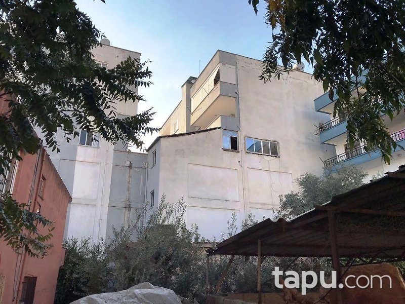 Anamur Sağlık Mahallesi'nde 2.380 m2 Dükkan ve Deposu