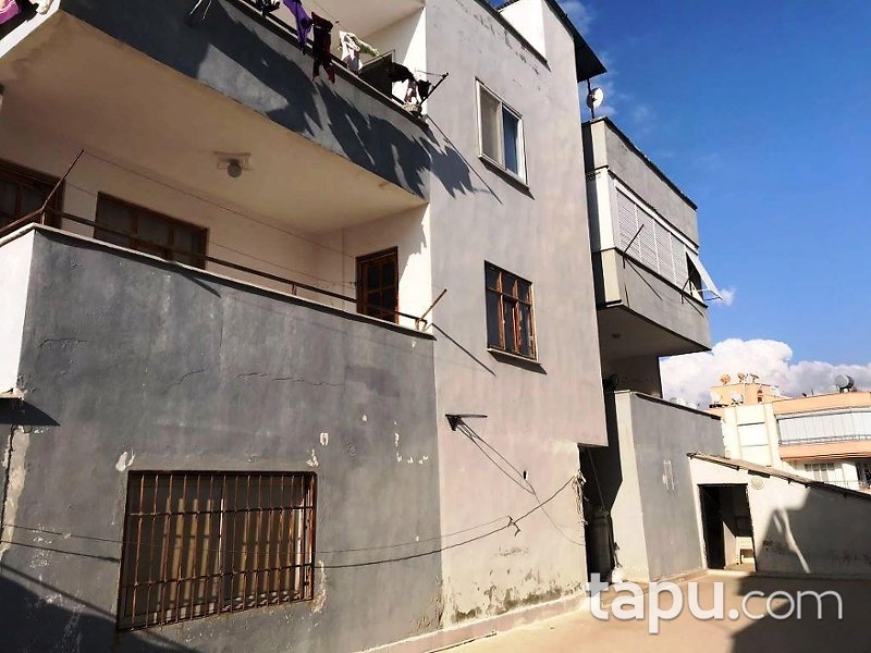 Anamur Sağlık Mahallesi'nde 2.380 m2 Dükkan ve Deposu